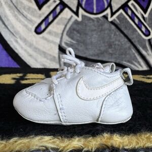 Size 1c - Vtg Leather Nike 80s Newborn Crib Baby Shoes Rare WHITE Swoosh